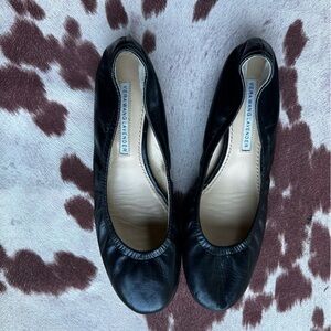 Vera Wang Lavender Label Black Leather Ballet Flats